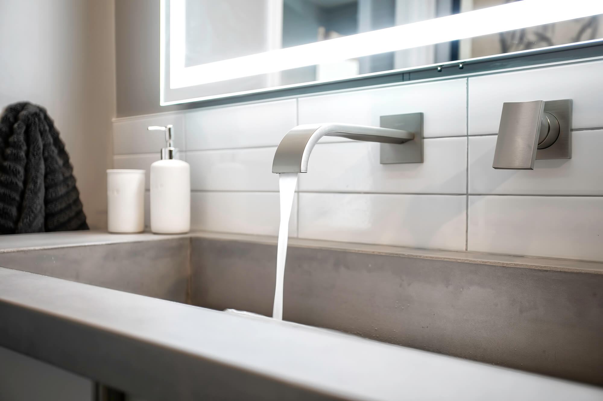 Sink_Mirror