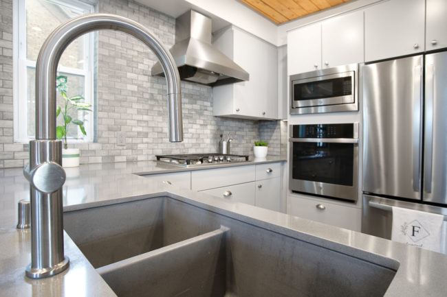 3683-1faucet_area_WEB