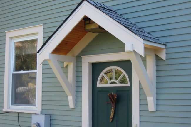 Castle Building & Remodeling, Inc. - Twin Cities Design / Build Firm|Covered Entry Side Door