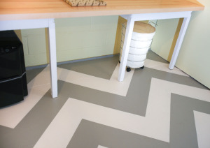 Castle Building & Remodeling, Inc. - Twin Cities Design / Build Firm | Laundy Room Floor Detail
