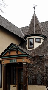 Castle Building & Remodeling, Inc. - Twin Cities Design / Build Firm | New front entry covered exterior trim detail