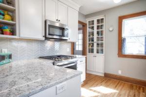 Castle Building & Remodeling, Inc. - Twin Cities Design / Build Firm | Project 3435-1 Kitchen Remodel and Back Deck Addition St. Paul 55116 LR 4