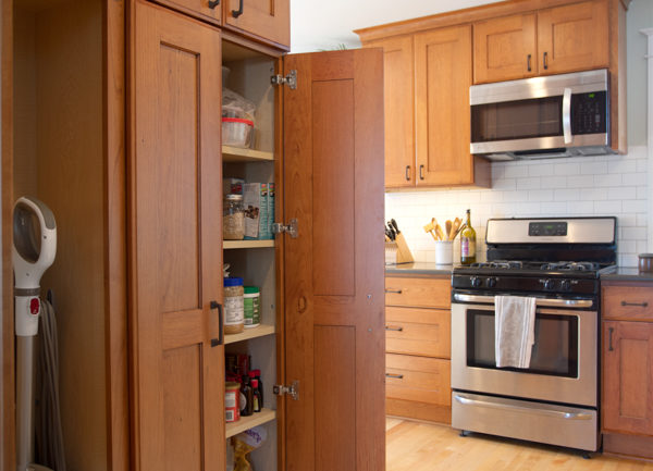 Castle Building & Remodeling, Inc. - Twin Cities Design / Build Firm | Project-3476-1-NE-Minneapolis-Kitchen-Remodel-55418-LR-8[1]